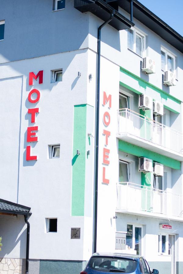 Motel Aura